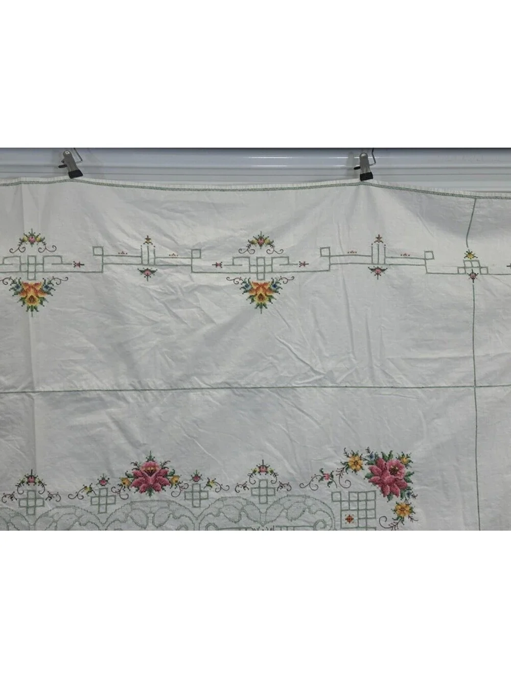 Vintage Geometric Floral Embroidery Cross Stitch Flowers Tablecloth Topper 63x96